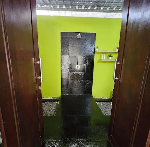 Kupukupu Balangan Villa Uluwatu (Bali)