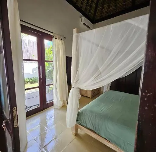 Kupukupu Balangan Villa